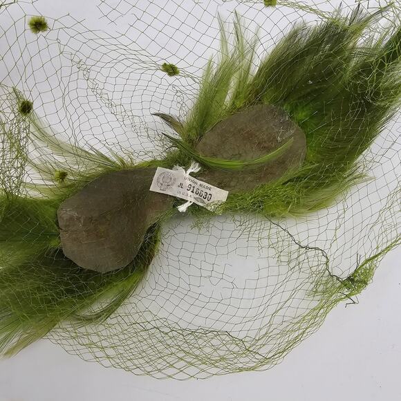 Vintage 1950s Green Ribbon & Feathers Fishnet Fascinator Hair Piece Coquette main image 5